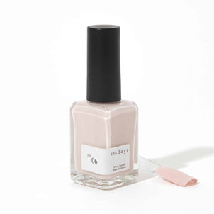 non-toxic nail polish in nude